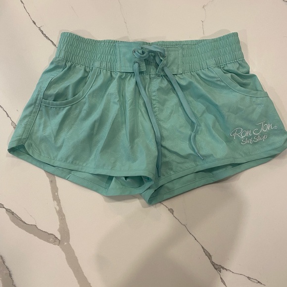 Surf shorts from Ron Jon surf shop - Picture 1 of 6